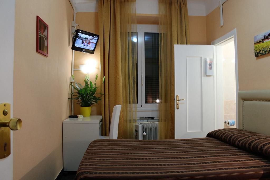 Hotel Agnello D'Oro Genova Exterior photo